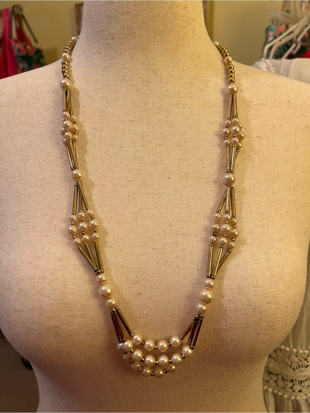Vintage Signed Korea Classic Gold and Pearl Long Necklace - Picture 7 of 10